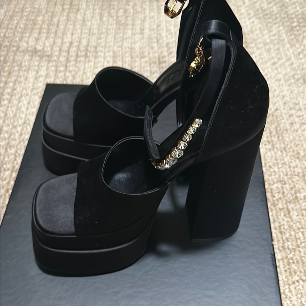 Elegant Black Platform Heels